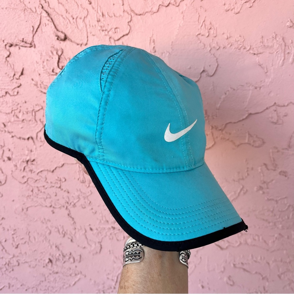 Nike Featherlight Dri-Fit Hat Cap Strap Back Sky Blue Panel Lightweight Flaw